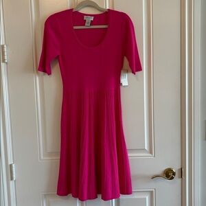 Carmen Marc Valvo Fuchsia Short Sleeve Dress Sz S